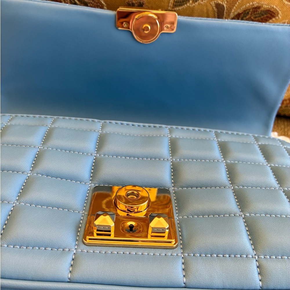 🩵 Michael Kors Tribeca Large Quilted Blue Crossbody Bag - Picture 11 of 17